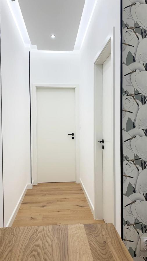Sipsix Apartment - Modern 2 Bedroom Newly Renovated Flat With Ac In Budapest City Centre Luaran gambar